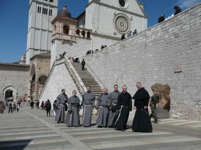 2012-04-00-assisi-03