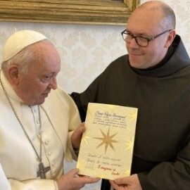 Poselství z Assisi: mír je volbou smíření